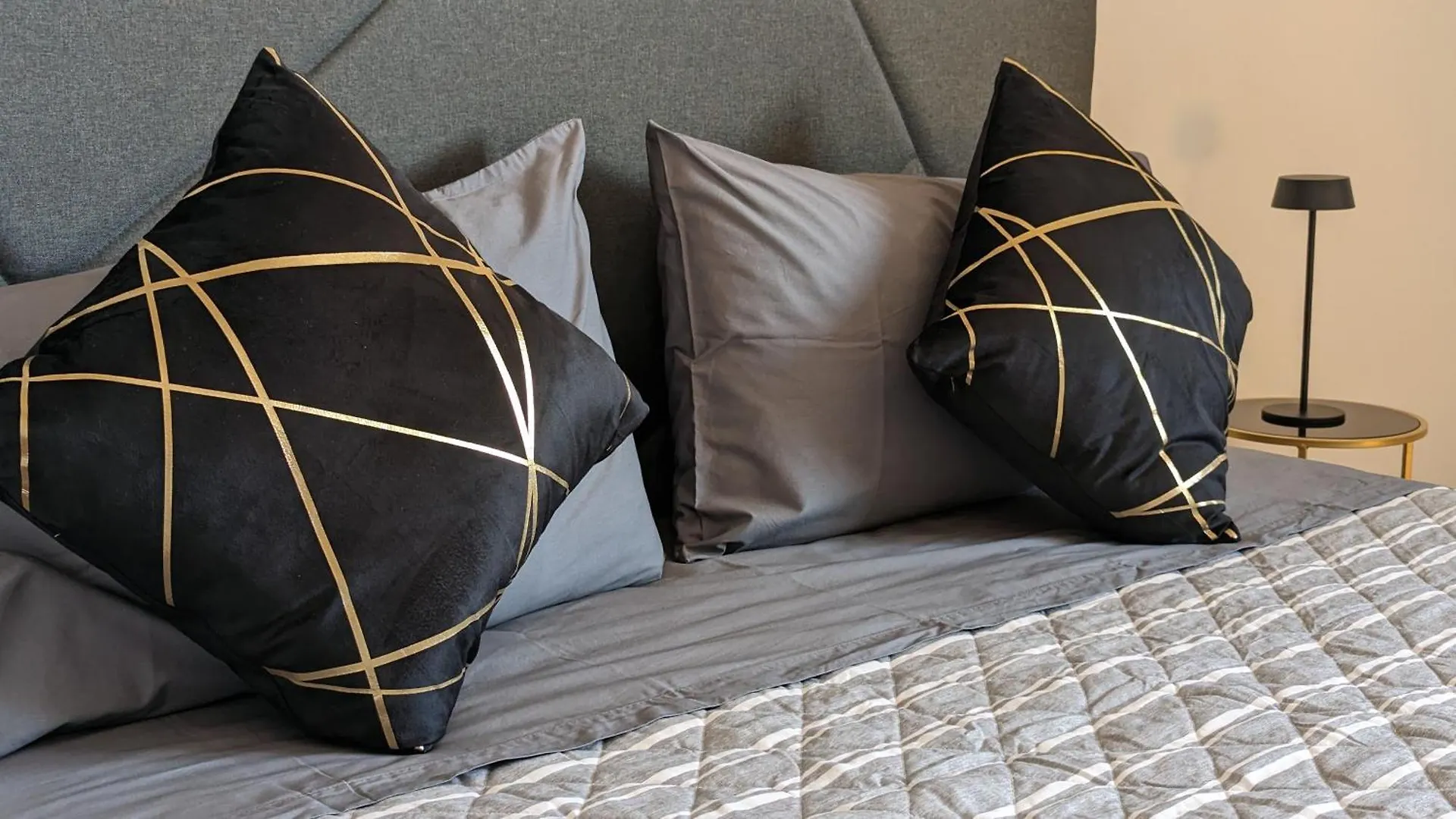 Room With Free Parking 15 Minutes Walk From Arena Vérone 0*,